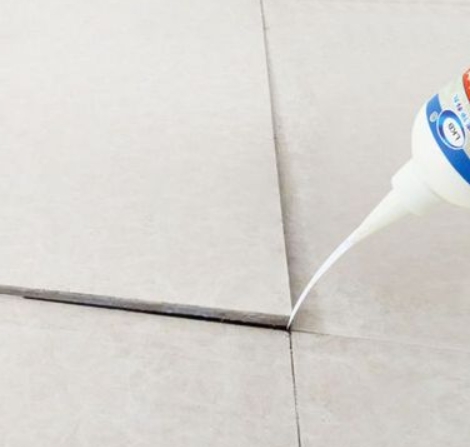 和顺瓷砖空鼓维修公司分享卫生间瓷砖脱落的原因可能有以下几点